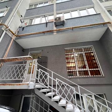 Героїв Миколаєва вул., 129а/42