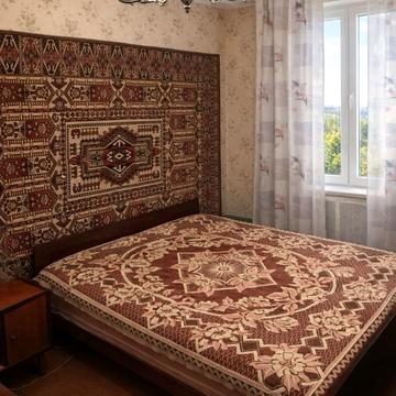 Павла Тичини просп., 21