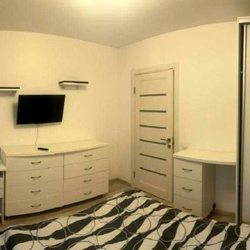 Червоної Калини просп. (Володимира Маяковського), 72-А