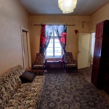 Євгена Коновальця вул. (), 25