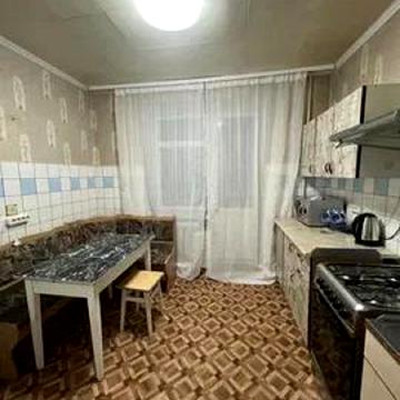 Гетьмана Івана Мазепи вул. (Топольна), 3