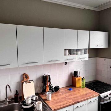 Депутатська вул., 30