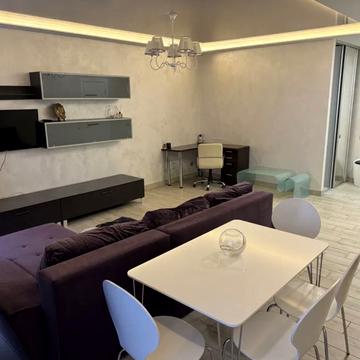 Левка Лукяненка вул. (Василя Жуковського), 16, 18, 20, 24