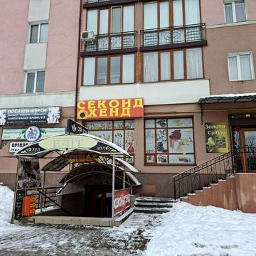 Лесі Українки просп., 102