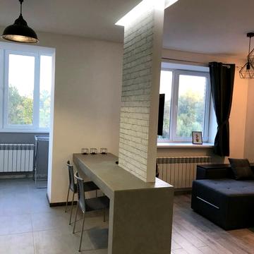 Набережна Перемоги вул., 62