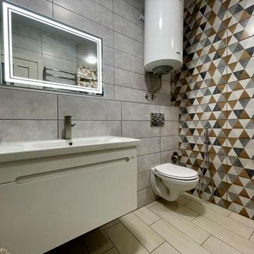 Космічна вул., 5