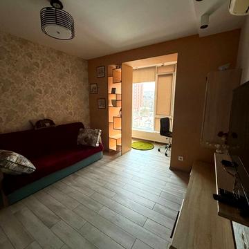 Левка Лукяненка вул. (Василя Жуковського), 16, 18, 20, 24