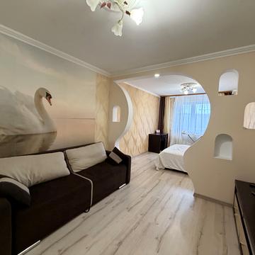 Стрийська вул., 204