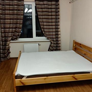 Бориса Гмирі вул., 12-Б