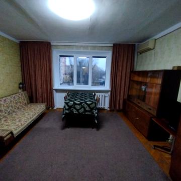 Незалежності вул., 10