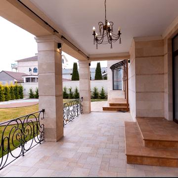 Набережный пер.