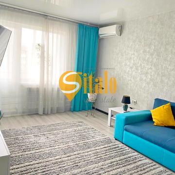 Наталії Ужвій вул., 8