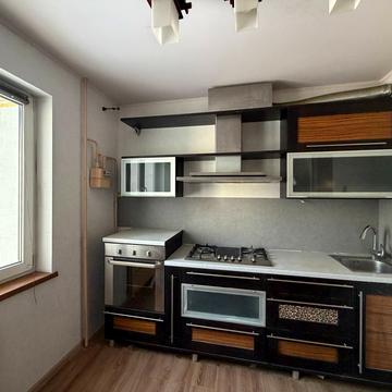 Святоюріївська вул., 30