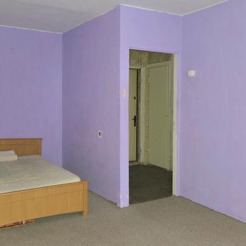 Жилянська вул., 76