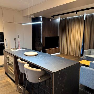 Сонячна вул., 3