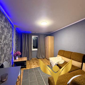 Університетський просп., 21