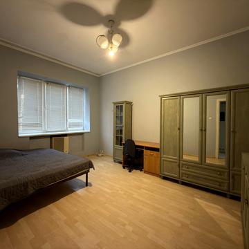 Тараса Шевченка вул., 52А