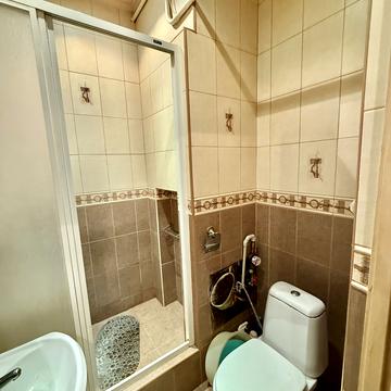 Новий Світ вул., 12