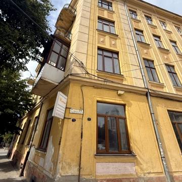 Миколи Лисенка вул., 4