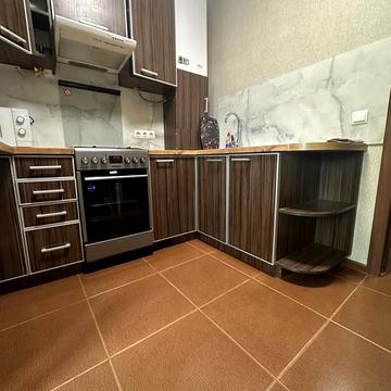 Літературна вул. (Чехова), 14-В