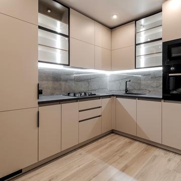 Героїв Майдану вул., 1