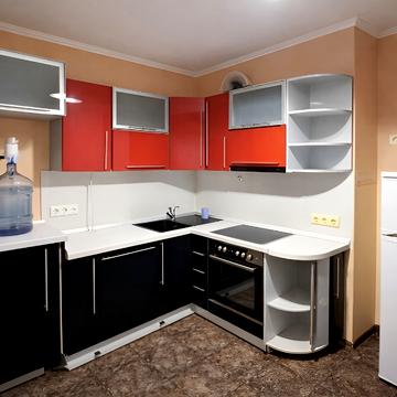 Миколи Бажана просп., 26