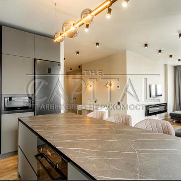 Набережно-Рибальська дорога вул., 3