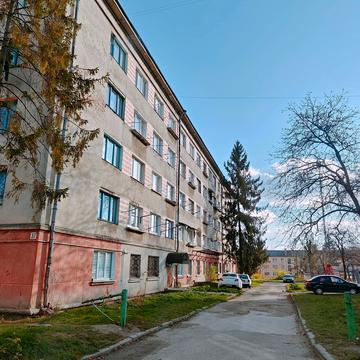 Назарія Яремчука вул., 41