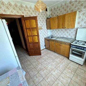 Гетьмана Полуботка вул., 80