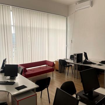 Київська вул., 87