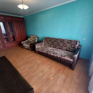 Космонавта Поповича вул. (Космонавта Волкова), 4