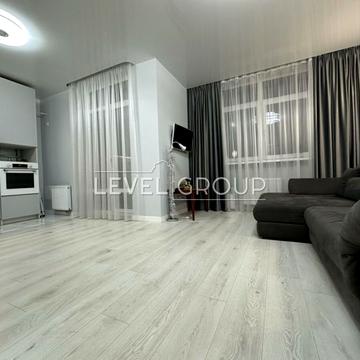 Вацлава Гавела бульв. (Івана Лепсе), 28