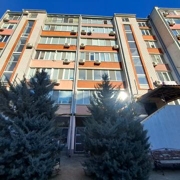 Захисників України вул. (1-го Травня), 1г