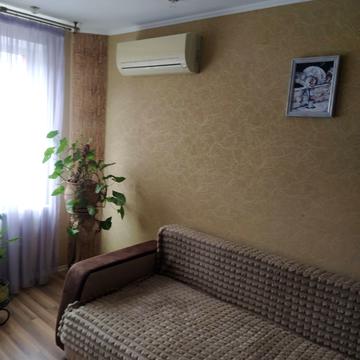 Євгена Чикаленка вул., 72