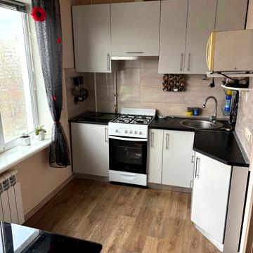 Вороніна вул., 13