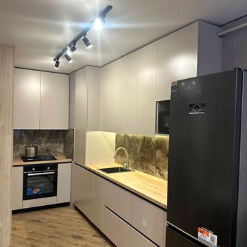 Боголюбова вул., 13