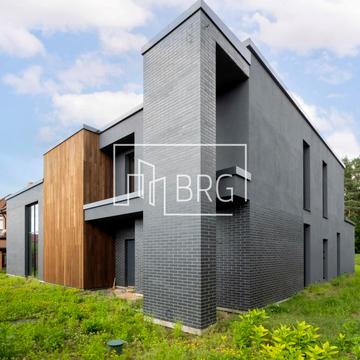 Плютовська вул.