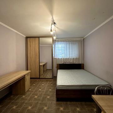 Колоскова вул., 11