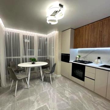 Білогірська вул., 13