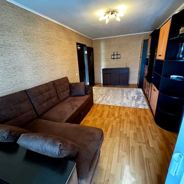 Богдана Хмельницького просп. (Героїв Сталінграда), 24