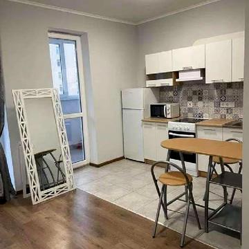 Сімї Кульженків вул. (Петра Дегтяренка), 37