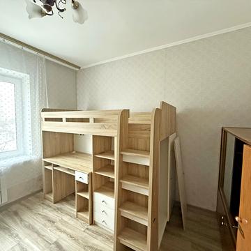 Європейського Союзу просп. (Правди), 10