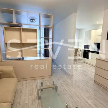 Академіка Заболотного вул., 1-А