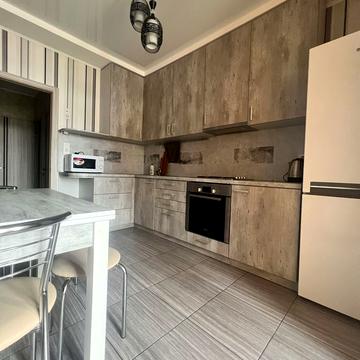 Регенераторна вул., 4к2