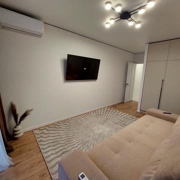 Княгинин вул., (Будинок 37)