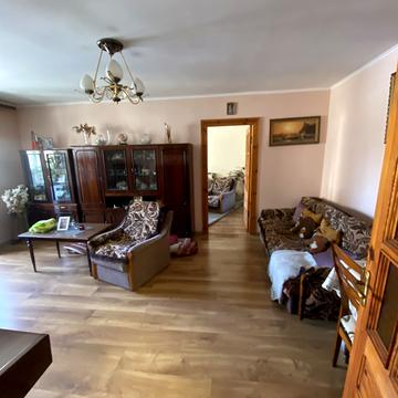 Мала Бердичівська вул., 1