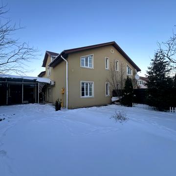 Козацька, 10