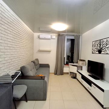 Соборності просп. (Воззєднання), 17 к2