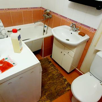 Зарічанська вул., 12