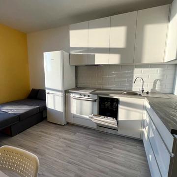 Каховська вул., 62-А